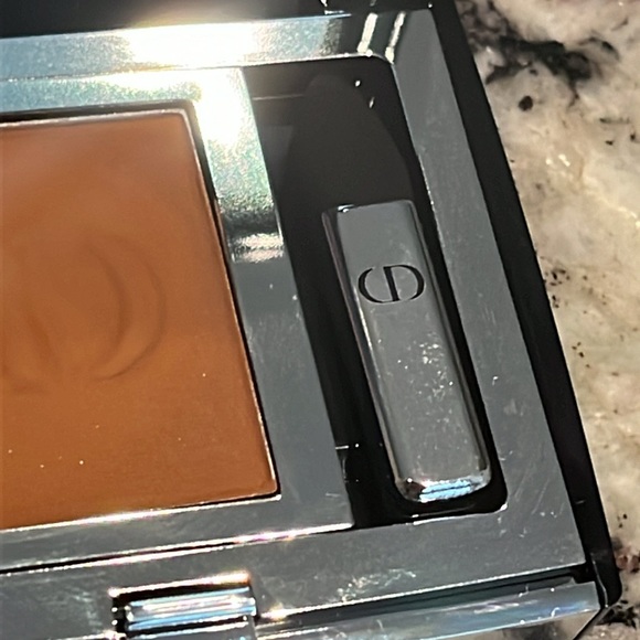 Dior Mono Couleur Couture Eyeshadow in shade 570 Copper Velvet Original Formula! - Picture 7 of 7